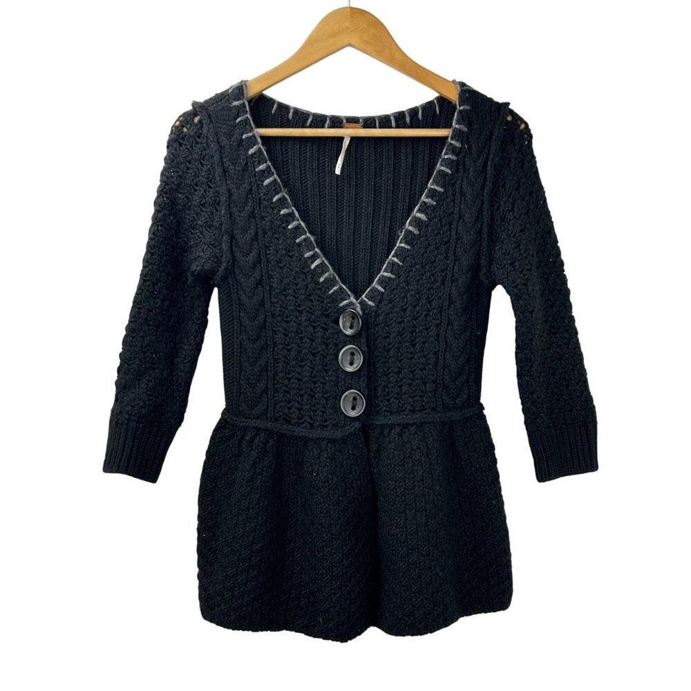 Free People XS Wool Blend Black Chunky Knit Button Sweater Pelpum Top Women’s